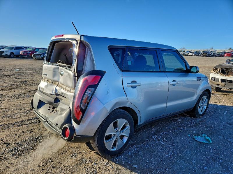 Photo 3 from auction – 2016 KIA SOUL with VIN KNDJN2A20G7837785