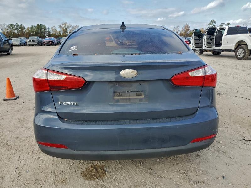 Photo 6 from auction – 2014 KIA FORTE LX with VIN KNAFX4A67E5168385
