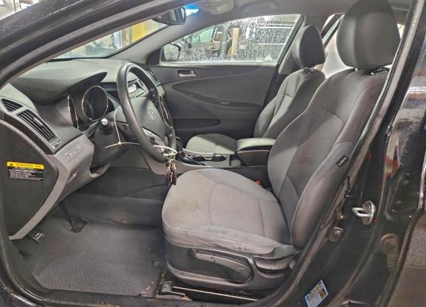Photo 7 from auction – 2012 HYUNDAI SONATA GLS with VIN 5NPEB4AC3CH488481
