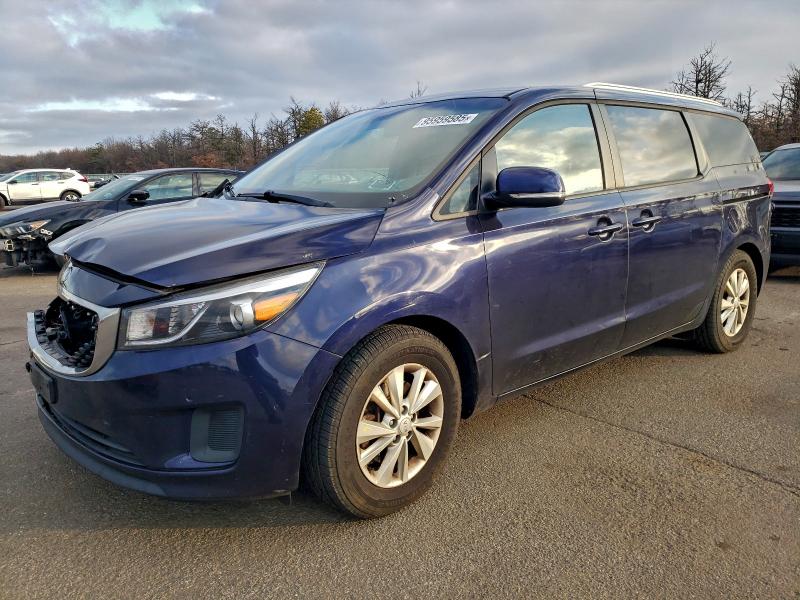 KIA SEDONA LX 2018 with VIN KNDMB5C12J6357899 - Photo from auction