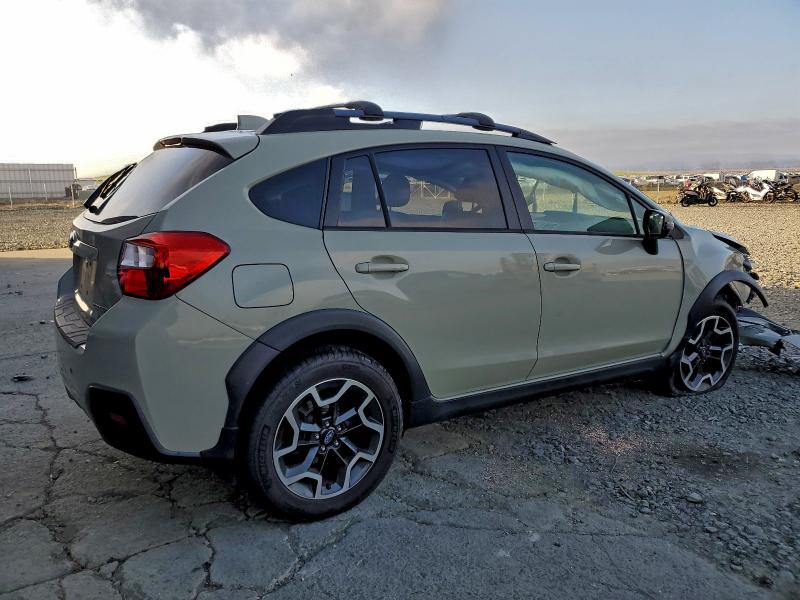 Photo 3 from auction – 2017 SUBARU CROSSTREK with VIN JF2GPANC4H8270429