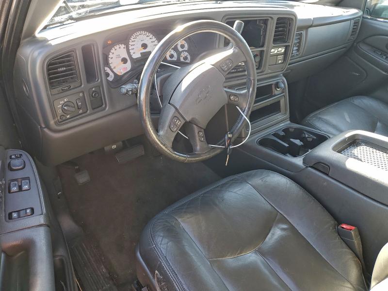 Photo 8 from auction – 2004 CHEVROLET SILVERADO with VIN 2GCEK19N441237833