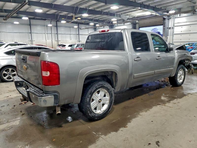 Photo 3 from auction – 2007 CHEVROLET SILVERADO with VIN 2GCEK13M871536326