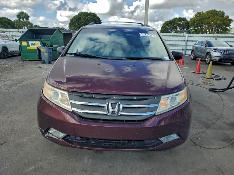 Photo 5 from auction – 2011 HONDA ODYSSEY TO with VIN 5FNRL5H96BB072937