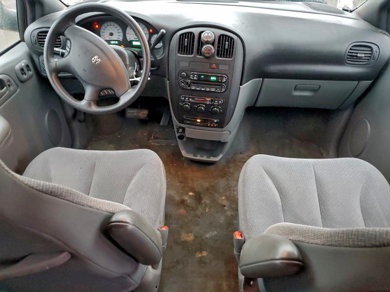 Photo 8 from auction – 2005 DODGE GRAND CARA with VIN 1D4GP24R85B159992