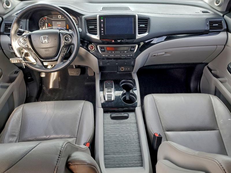 Photo 8 from auction – 2016 HONDA PILOT TOUR with VIN 5FNYF6H90GB021868