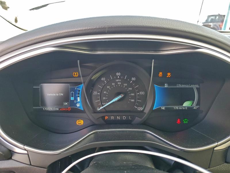Photo 9 from auction – 2015 FORD FUSION SE with VIN 3FA6P0LU3FR202401