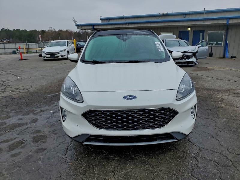 Photo 5 from auction – 2022 FORD ESCAPE SEL with VIN 1FMCU0H65NUB84194