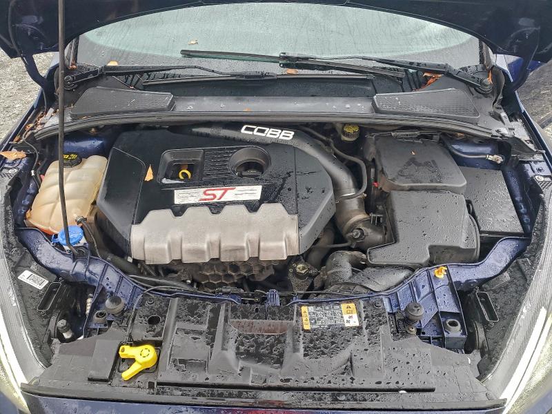 Photo 11 from auction – 2016 FORD FOCUS ST with VIN 1FADP3L95GL355723