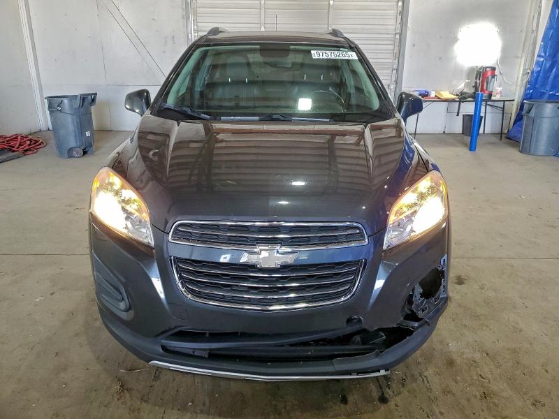 Photo 5 from auction – 2016 CHEVROLET TRAX 1LT with VIN 3GNCJPSB0GL174298