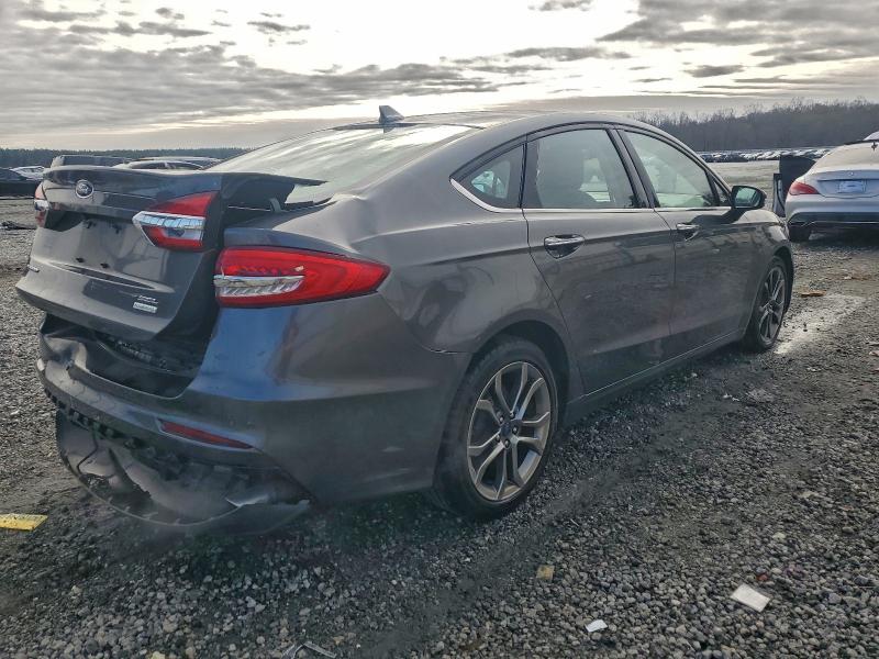 Photo 3 from auction – 2020 FORD FUSION SEL with VIN 3FA6P0CDXLR127837