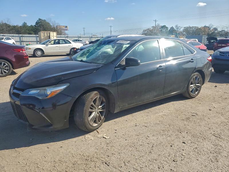 TOYOTA CAMRY LE 2017 with VIN 4T1BF1FK8HU303419 - Photo from auction
