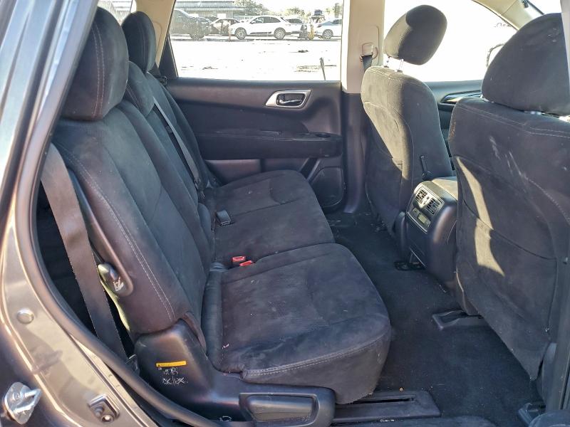 Photo 11 from auction – 2016 NISSAN PATHFINDER with VIN 5N1AR2MN8GC628730