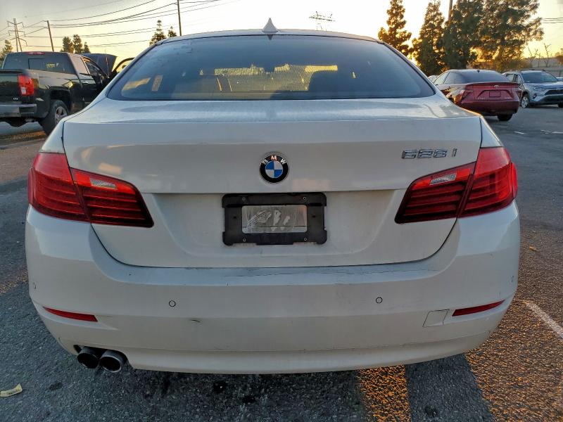 Photo 6 from auction – 2016 BMW 528 I with VIN WBA5A5C51GG352378