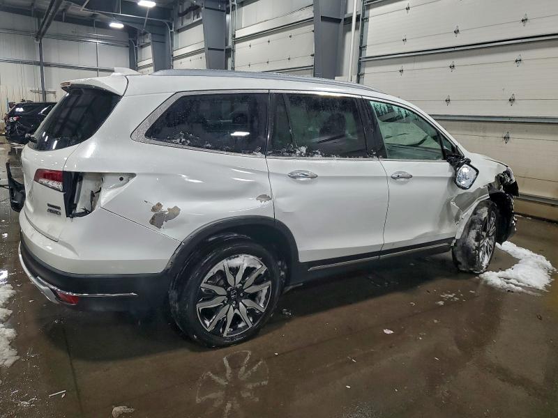 Photo 3 from auction – 2022 HONDA PILOT TOUR with VIN 5FNYF6H60NB029701