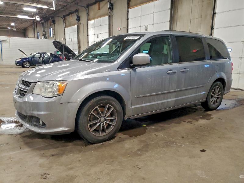 DODGE GRAND CARA 2017 with VIN 2C4RDGCG7HR843059 - Photo from auction