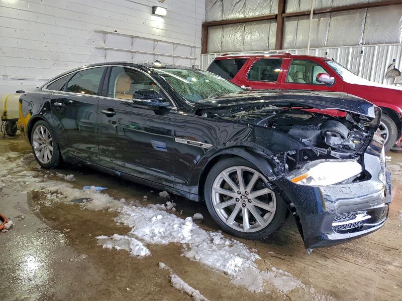 Фото 4 с аукциона – 2012 JAGUAR XJ с VIN SAJWA1CB0CLV25641