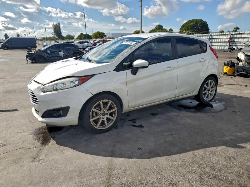 FORD FIESTA SE 2019 with VIN 3FADP4EJ6KM143272 - Photo from auction