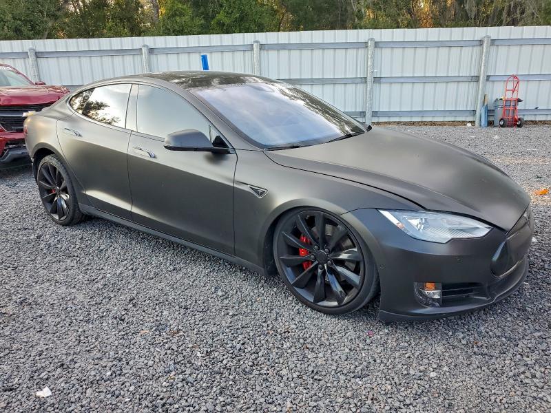 Photo 4 from auction – 2016 TESLA MODEL S with VIN 5YJSA1E49GF125792