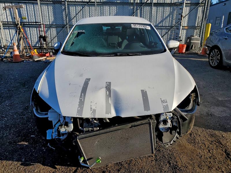 Photo 5 from auction – 2015 VOLKSWAGEN PASSAT S with VIN 1VWAT7A36FC096847