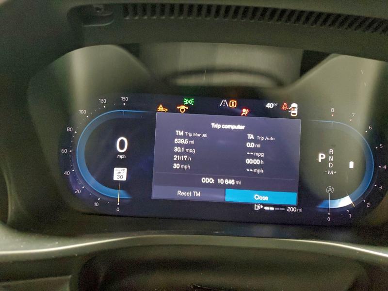 Photo 9 from auction – 2025 VOLVO XC40 PLUS with VIN YV4L12UC3S2538447