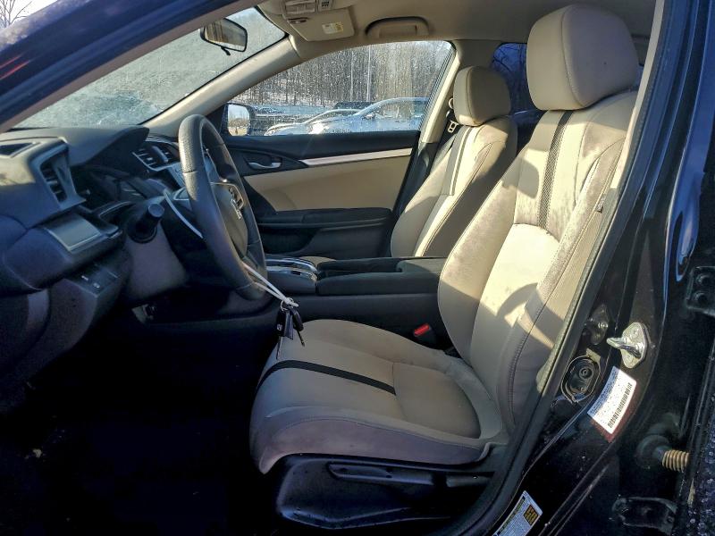 Photo 7 from auction – 2017 HONDA CIVIC LX with VIN 2HGFC2F58HH567632