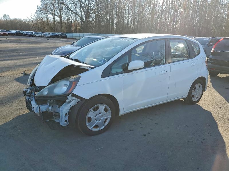HONDA FIT 2013 with VIN JHMGE8H3XDC019817 - Photo from auction