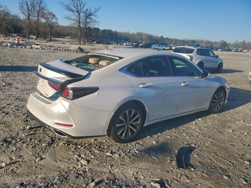 Zdjęcie 3 z aukcji – 2021 LEXUS ES z VIN 58ADZ1B19MU096653