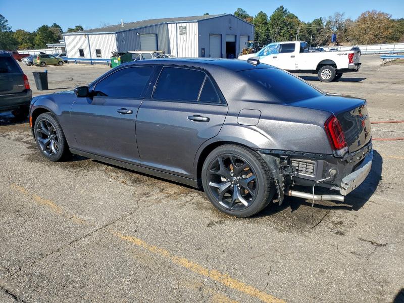Photo 2 from auction – 2023 CHRYSLER 300 S with VIN 2C3CCABG2PH633288