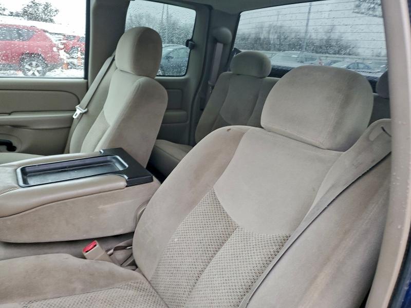 Photo 10 from auction – 2004 CHEVROLET SILVERADO with VIN 2GCEC19T241315103
