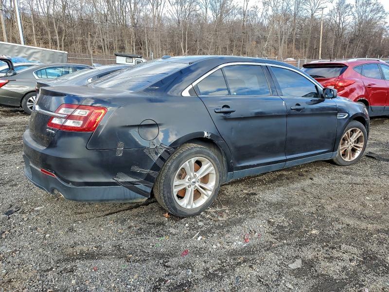 Photo 3 from auction – 2016 FORD TAURUS SE with VIN 1FAHP2D85GG150770