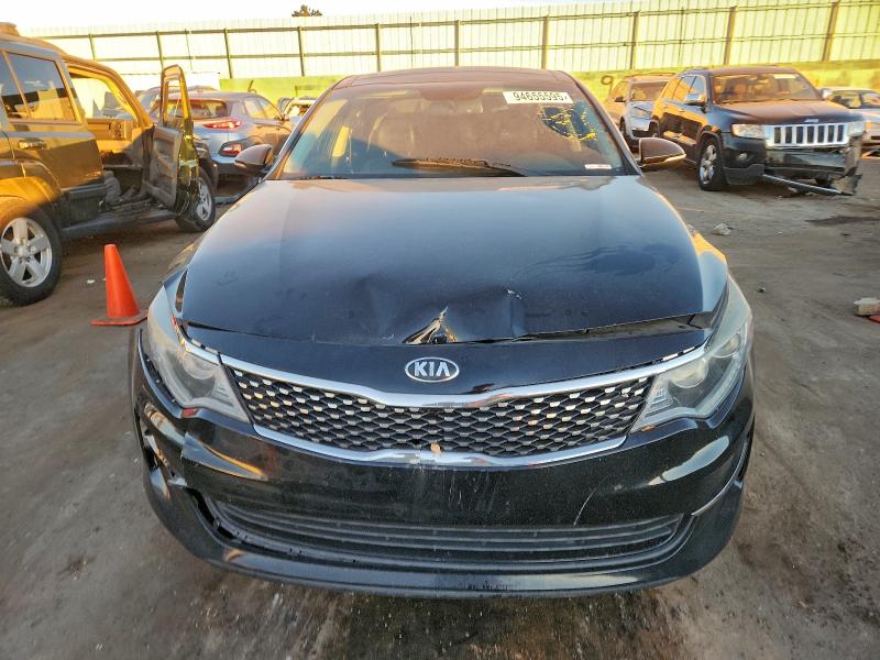 Photo 5 from auction – 2017 KIA OPTIMA with VIN 5XXGU4L36HG167361