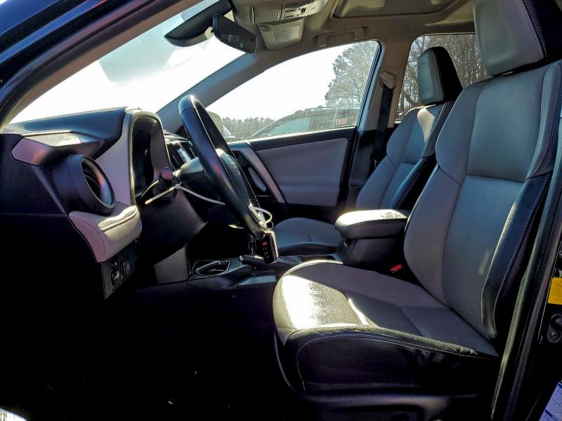 Photo 7 from auction – 2016 TOYOTA RAV4 LIMIT with VIN 2T3DFREV4GW484866