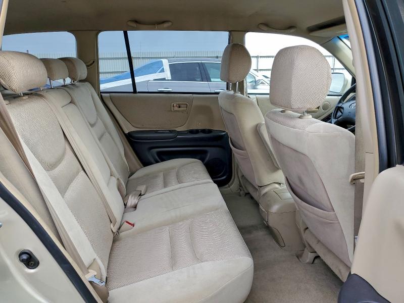 Photo 11 from auction – 2003 TOYOTA HIGHLANDER with VIN JTEGD21A030053612