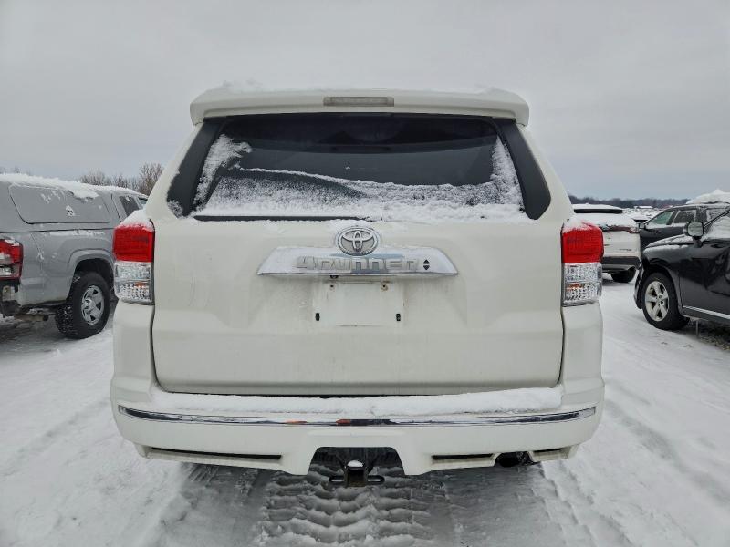Photo 6 from auction – 2013 TOYOTA 4RUNNER SR with VIN JTEBU5JR5D5118556