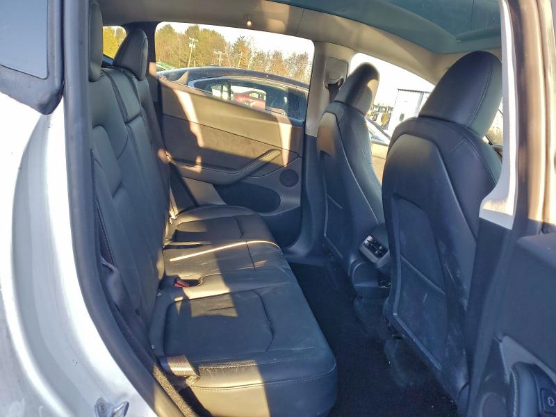 Photo 11 from auction – 2023 TESLA MODEL Y with VIN 7SAYGDEE9PF802037