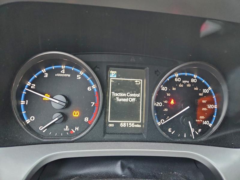 Photo 9 from auction – 2017 TOYOTA RAV4 LE with VIN JTMZFREV3HJ137311