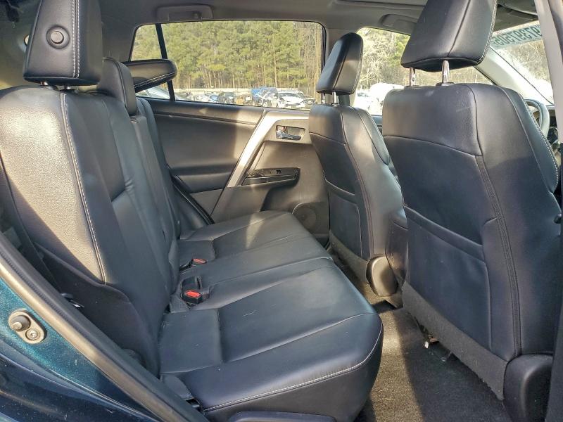 Photo 11 from auction – 2017 TOYOTA RAV4 LIMIT with VIN 2T3DFREV4HW556666