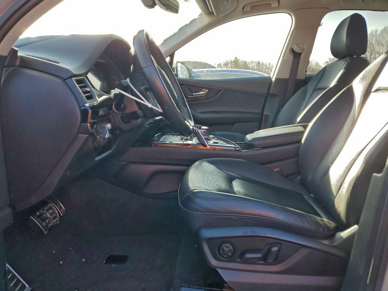 Photo 7 from auction – 2018 AUDI Q7 PRESTIG with VIN WA1VAAF77JD016536