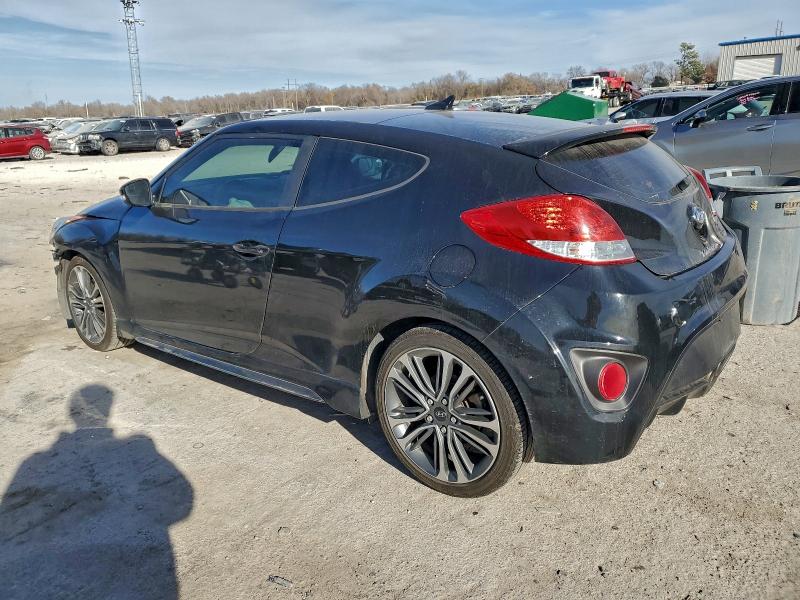 Foto 2 de la subasta – 2017 HYUNDAI VELOSTER T con VIN KMHTC6AE4HU309424