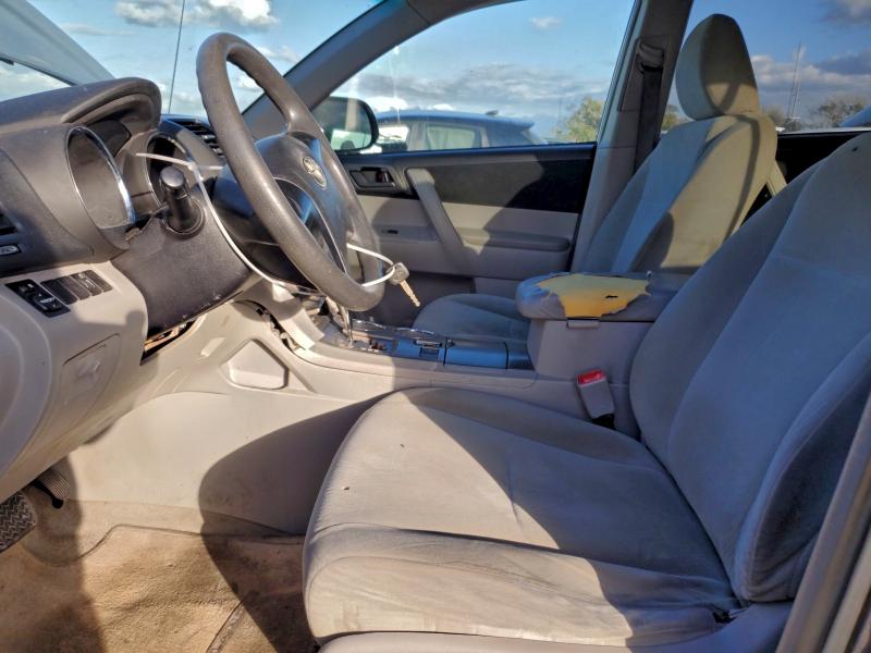Photo 7 from auction – 2010 TOYOTA HIGHLANDER with VIN 5TDZK3EH5AS010961