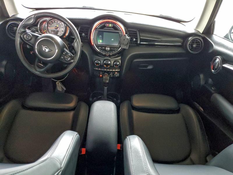 Photo 8 from auction – 2019 MINI COOPER S with VIN WMWXP7C5XK2A54598