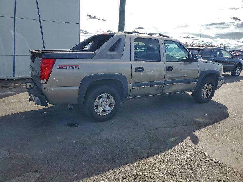 Photo 3 from auction – 2003 CHEVROLET AVALANCHE with VIN 3GNEC13TX3G254699