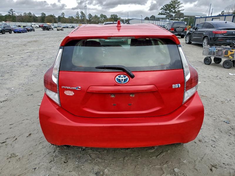 Photo 6 from auction – 2015 TOYOTA PRIUS C with VIN JTDKDTB3XF1104293