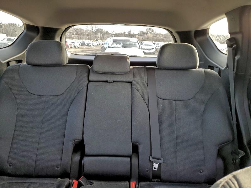 Photo 10 from auction – 2019 HYUNDAI SANTA FE S with VIN 5NMS2CAD7KH094046