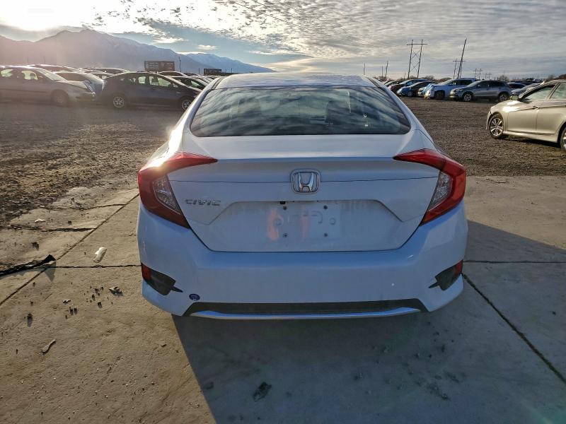 Photo 6 from auction – 2019 HONDA CIVIC LX with VIN 2HGFC2F67KH572157