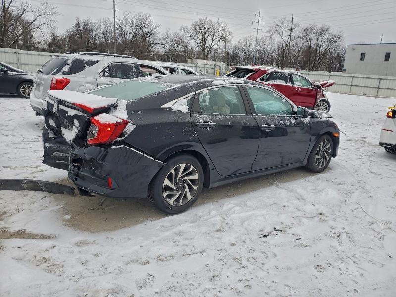 Photo 3 from auction – 2018 HONDA CIVIC EX with VIN 19XFC2F70JE005905