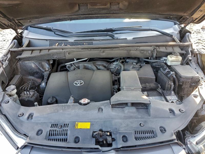Photo 12 from auction – 2017 TOYOTA HIGHLANDER with VIN 5TDJZRFH0HS521613