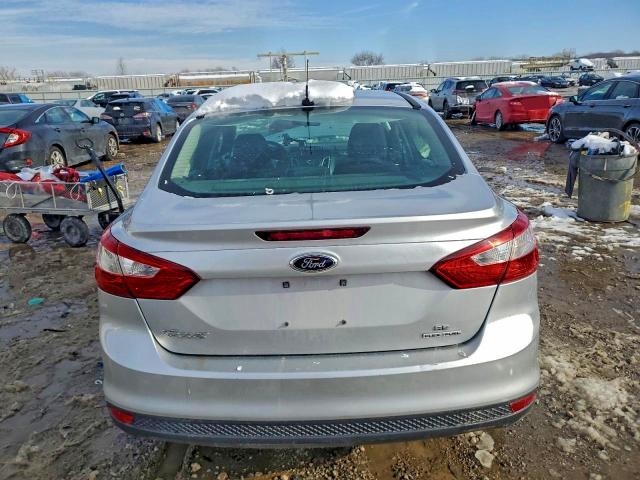 Photo 6 from auction – 2013 FORD FOCUS SE with VIN 1FADP3F21DL337438