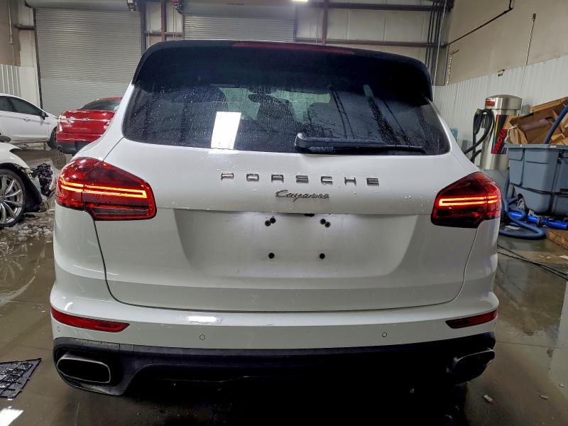 Photo 6 from auction – 2017 PORSCHE CAYENNE with VIN WP1AA2A25HKA90726